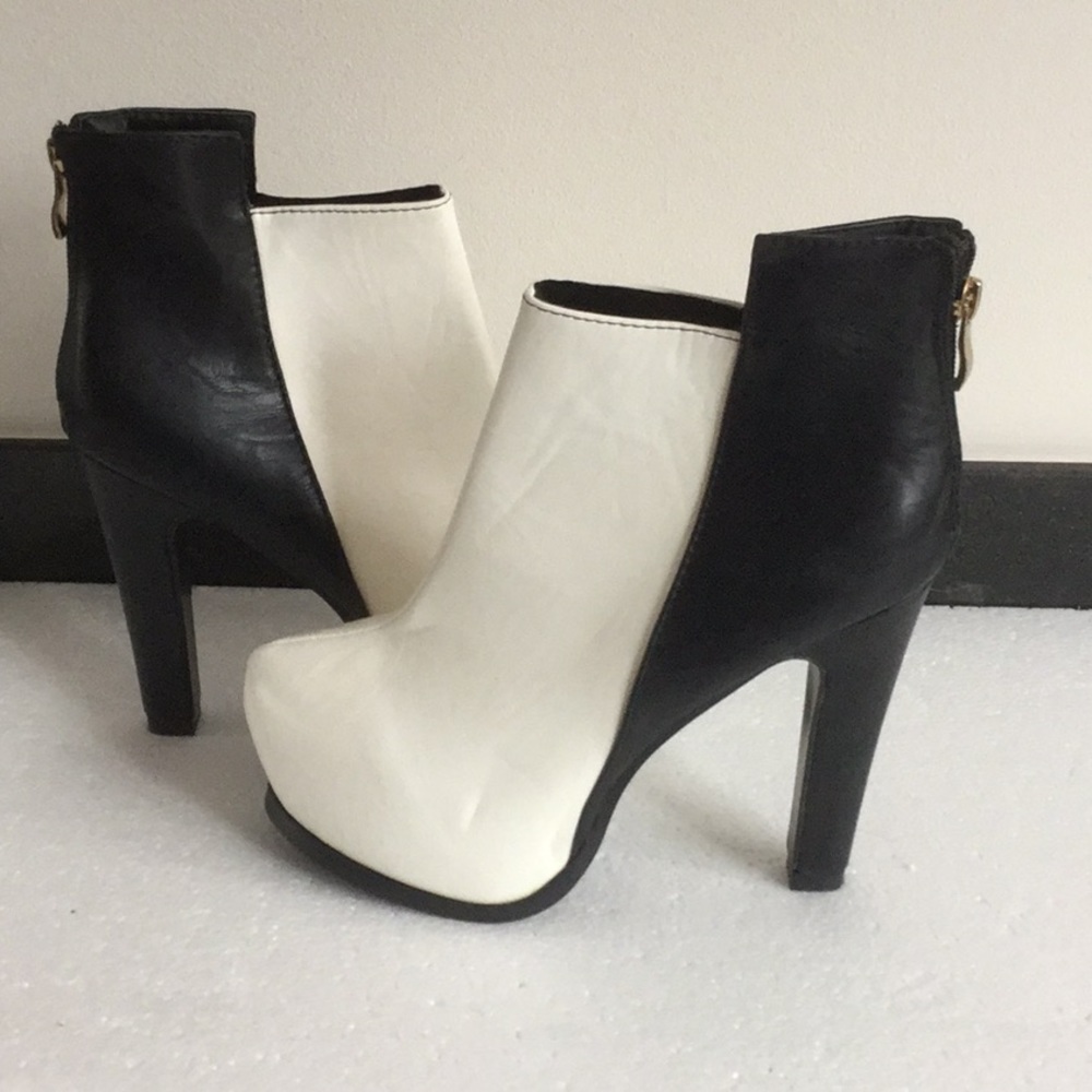 Black And White Color Block Ankle Bootie - image 2